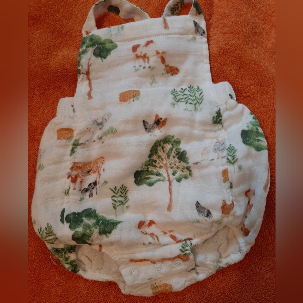 Angel Dear White Muslin Organic Bubble/Romper Green and Brown Woodland Print